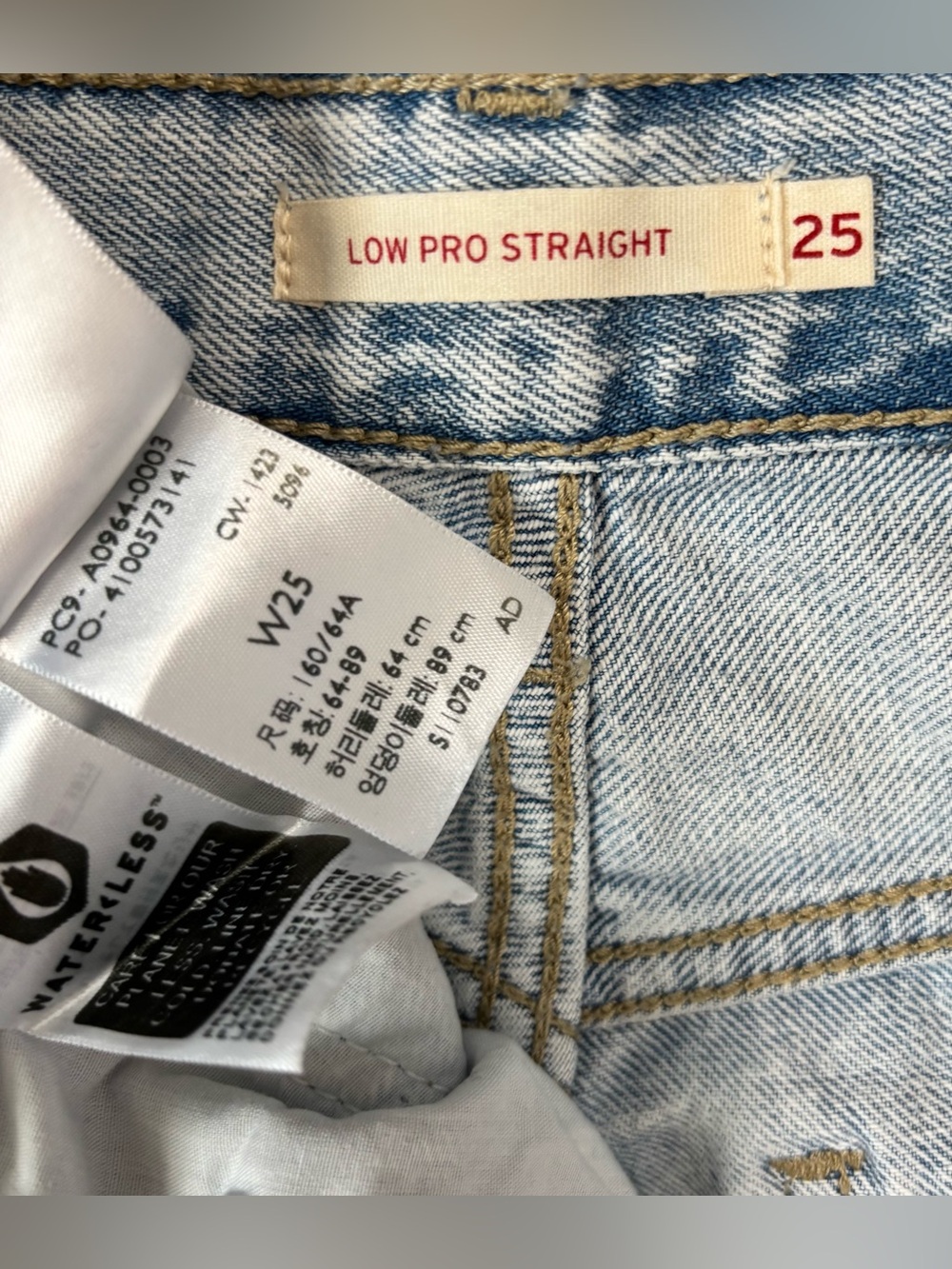 Levi’s Low Pro Straight High Rise Light Wash Cotton Relaxed Preppy Slouchy Jeans - Picture 9 of 16